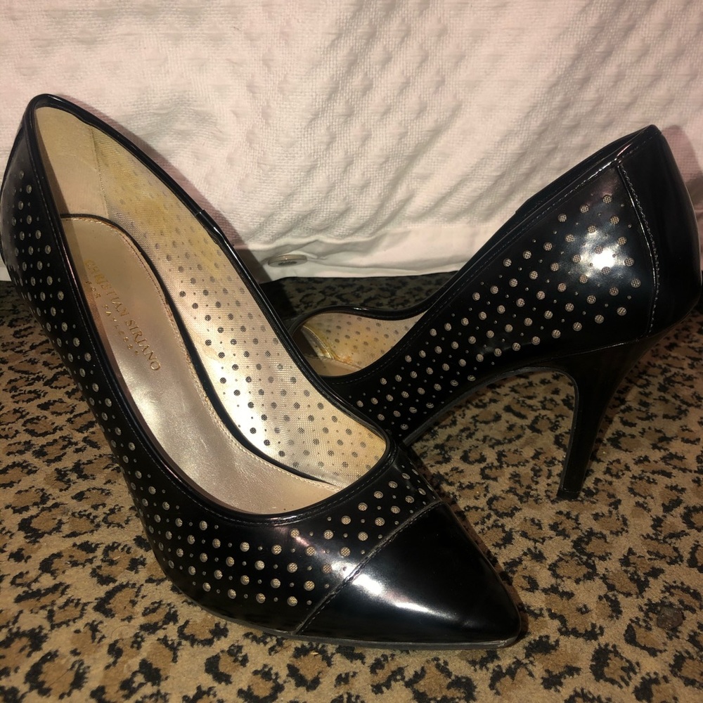 Christian Siriano black perforated pumps 12w